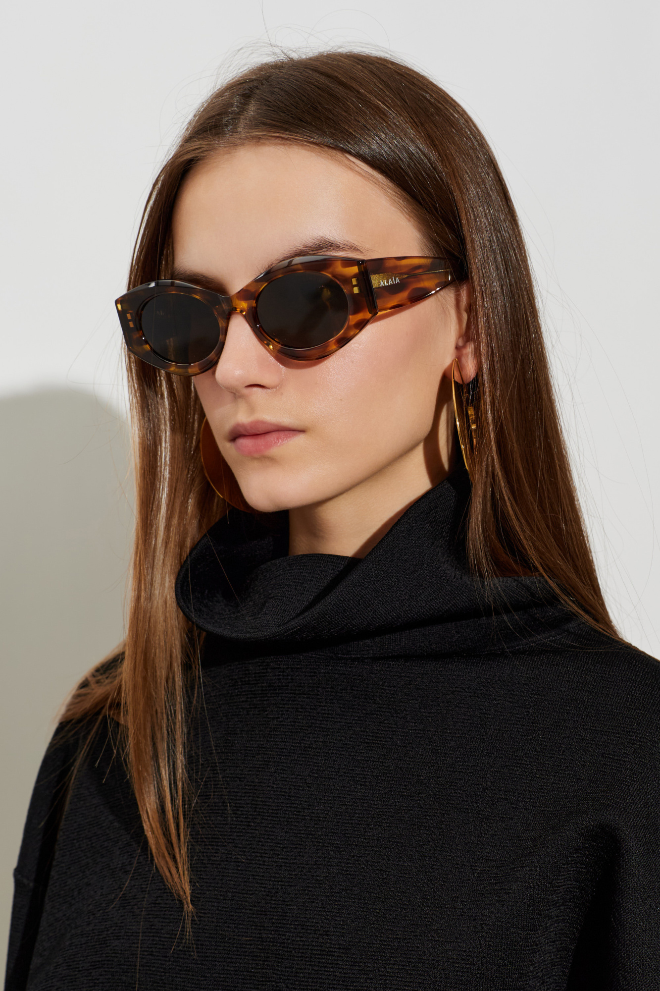 Alaïa Sunglasses | Women's | Vitkac
